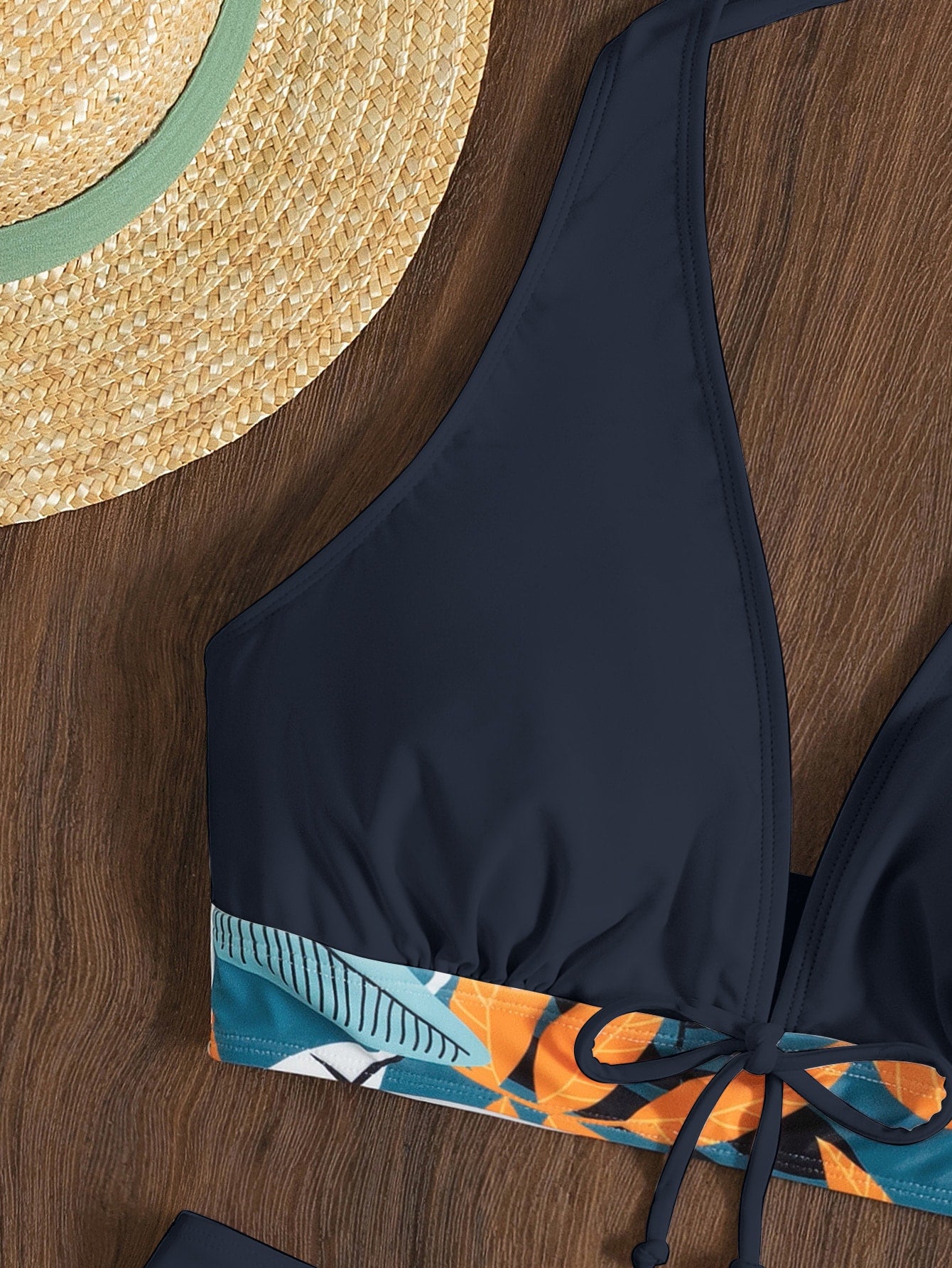 Bikini Top With Tie And Beach Printed Shorts