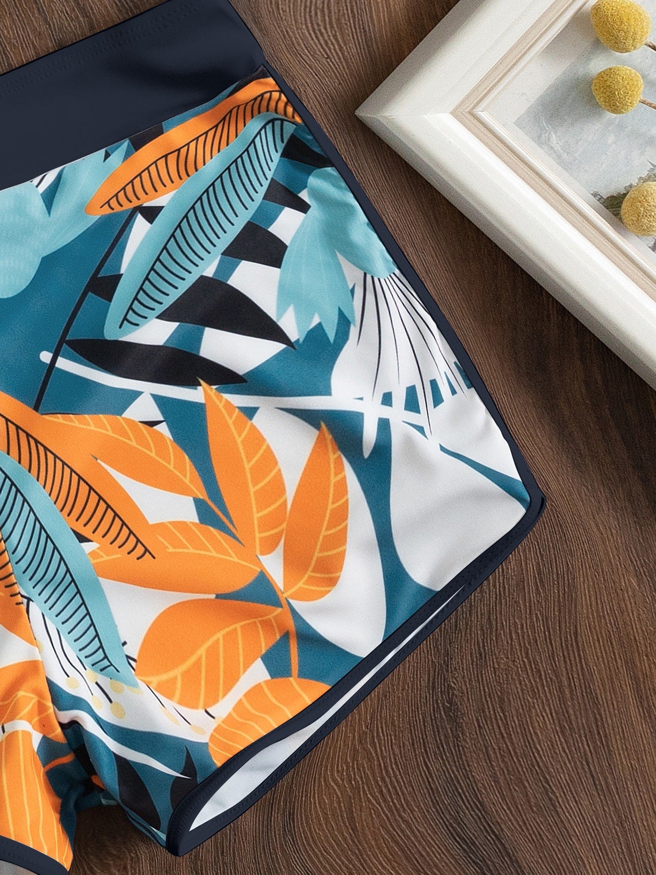 Bikini Top With Tie And Beach Printed Shorts