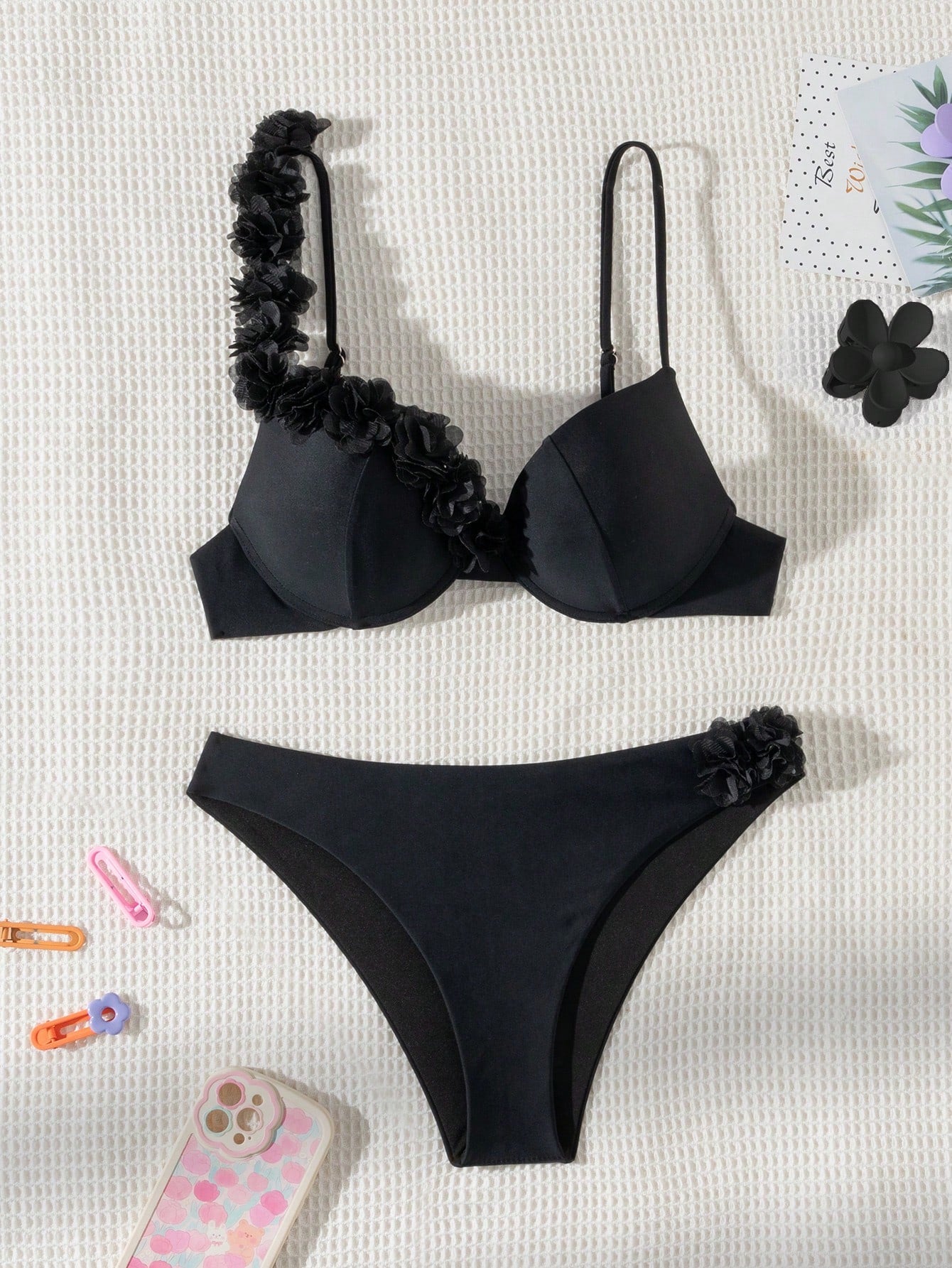 Bikini With Flower Appliqué And Asymmetric Strap