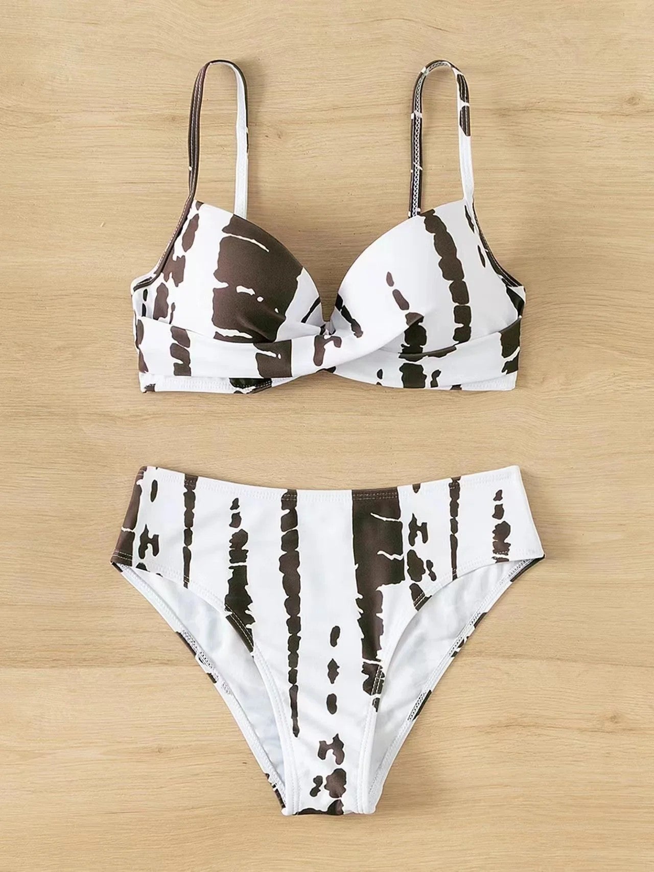 Printed Bikini With Structured Top And Twisted Detail