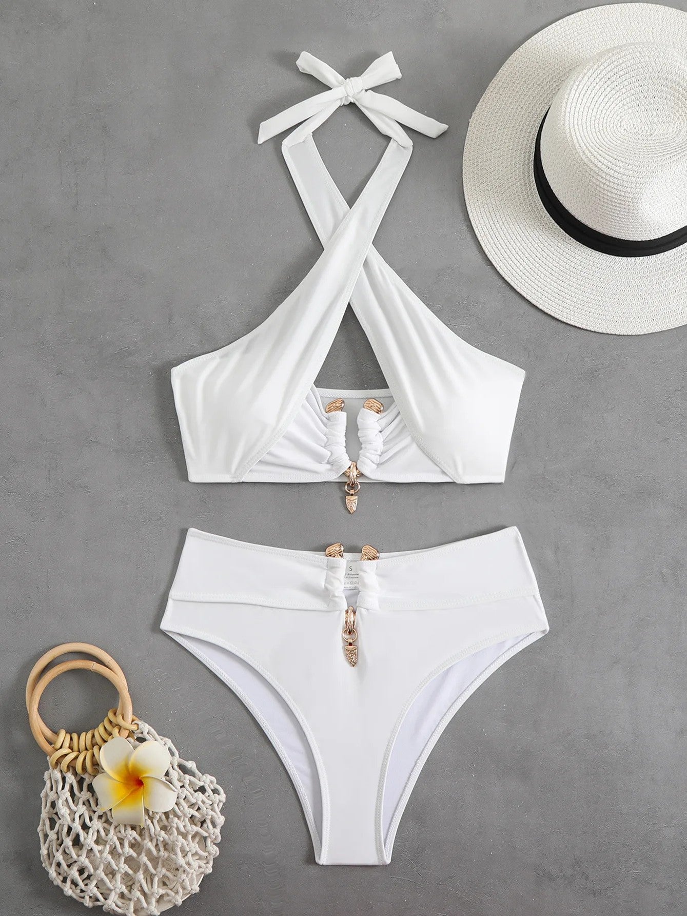 High-Waisted Bikini With Rings And Crossed Neckline
